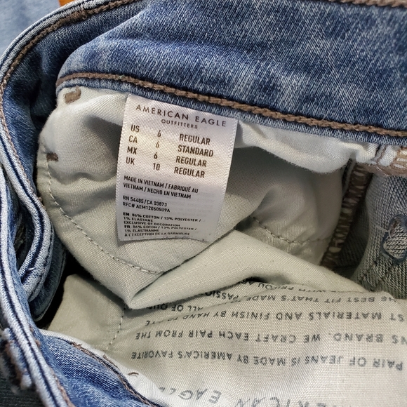 American Eagle | Super Hi-Rise Jeggings - Picture 4 of 5